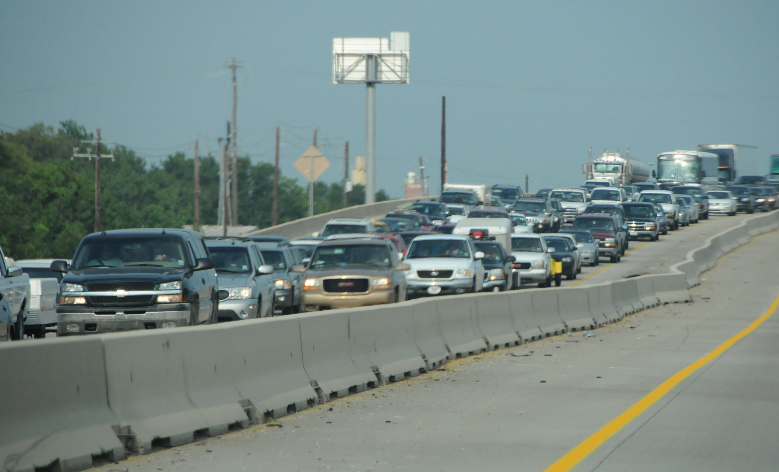A long line of vehicles leaving Beaumont, Texas before Hurricane Gustav.
