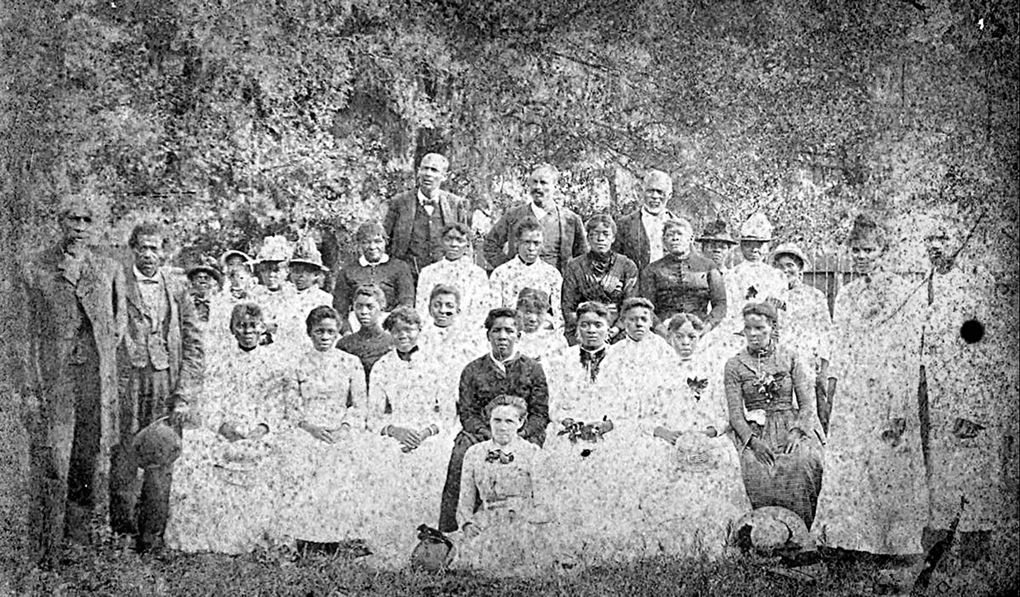 A large group poses during a Juneteenth celebration at Emancipation Park in Houston in 1880.