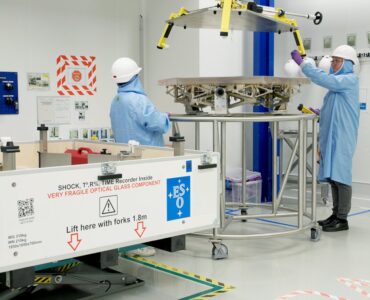 A polished hexagonal mirror segment for the Extremely Large Telescope
